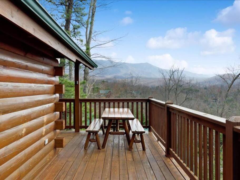 Villa Breathtaking Views Of The Smokies, 3 Mins To Gatlinburg Exterior foto